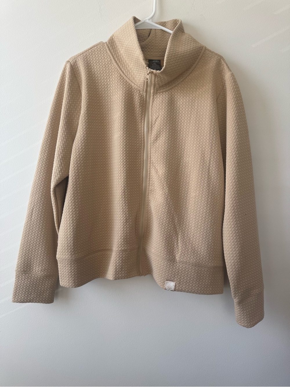 NWT Pro Player Quilted Jacket in Beige Neutral Minimalist Workout Sz XL